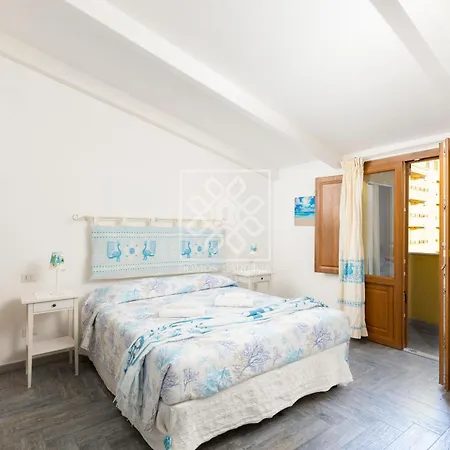 Via Sassari Lejlighed *